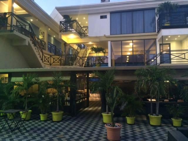 Hotel Babylon Парамарибо Екстер'єр фото